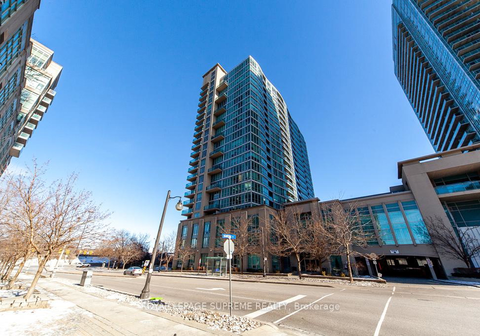 185-legion-road-n-etobicoke-ontario-w12865672