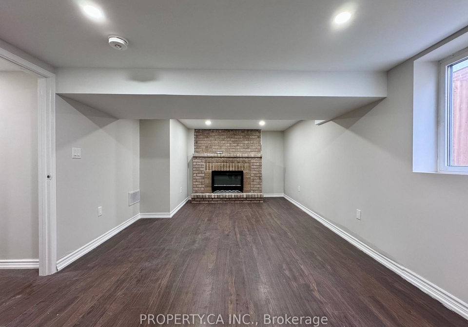2221-buttonbush-crescent-mississauga-ontario-w12865842