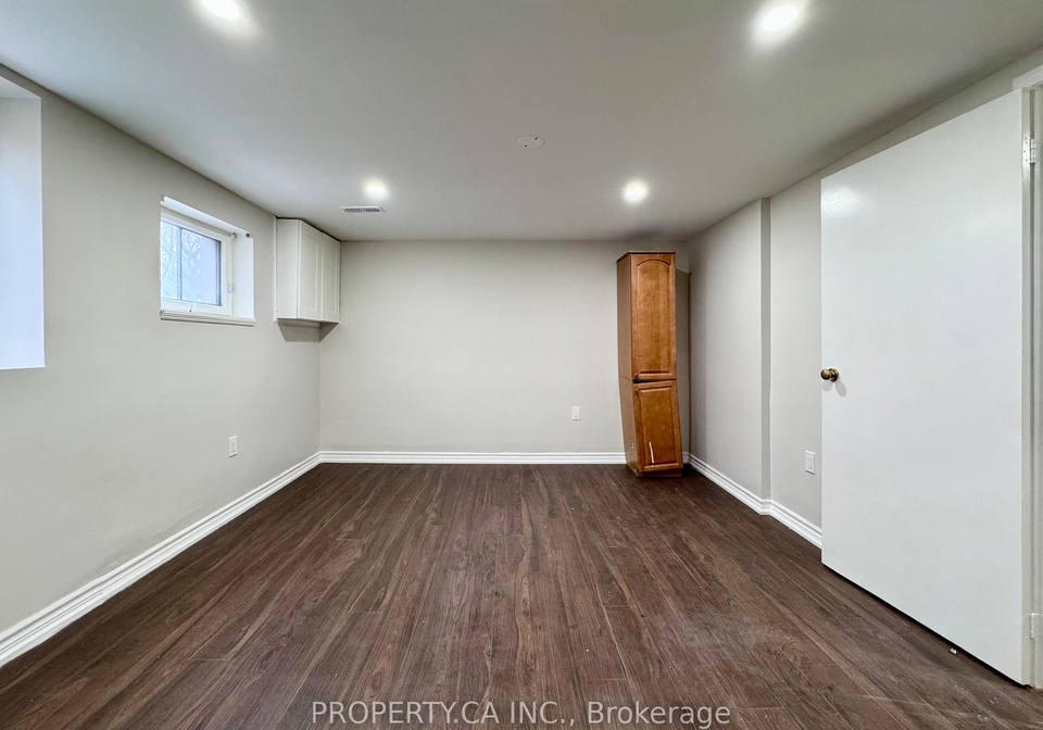 2221-buttonbush-crescent-mississauga-ontario-w12865842