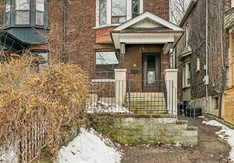 34-indian-road-toronto-ontario-w12865900
