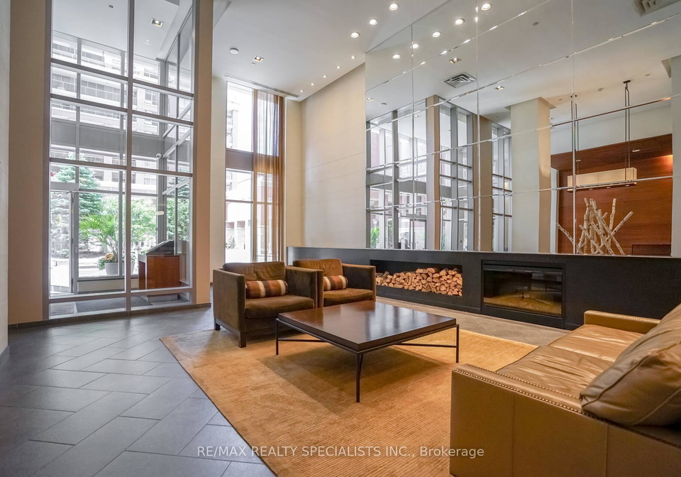 4080-living-arts-drive-mississauga-ontario-w12866522