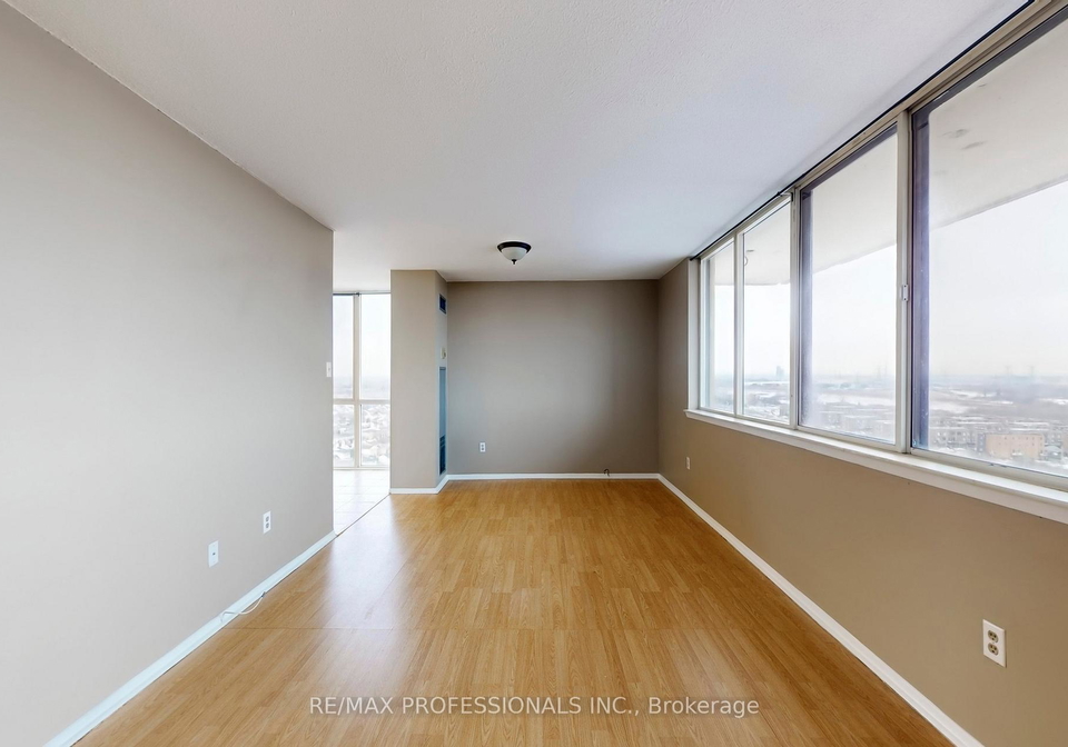 10-markbrook-lane-etobicoke-ontario-w12866610