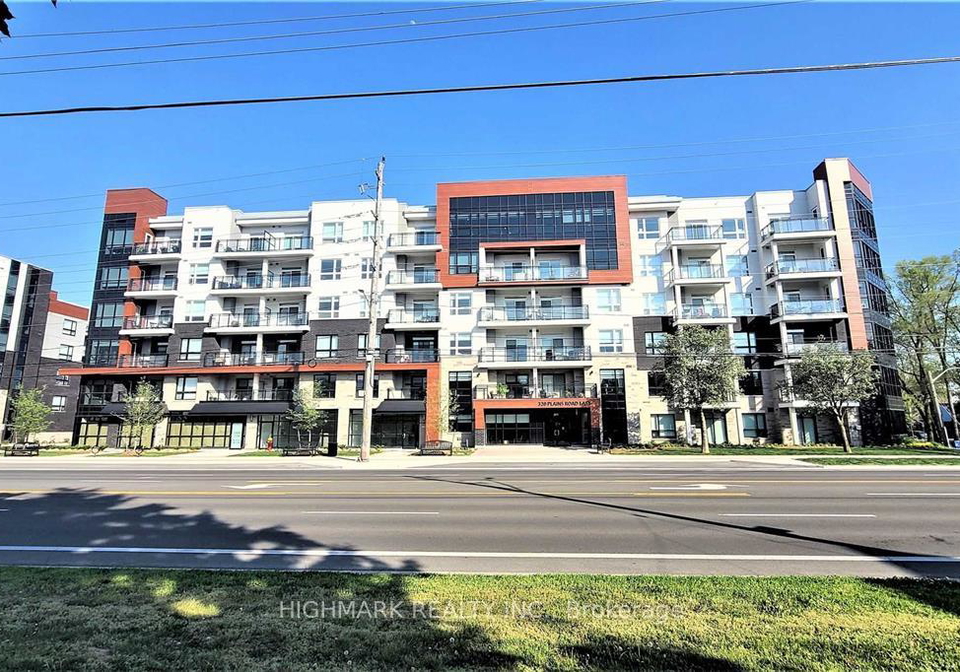 320-e-plains-road-e-burlington-ontario-w12866910