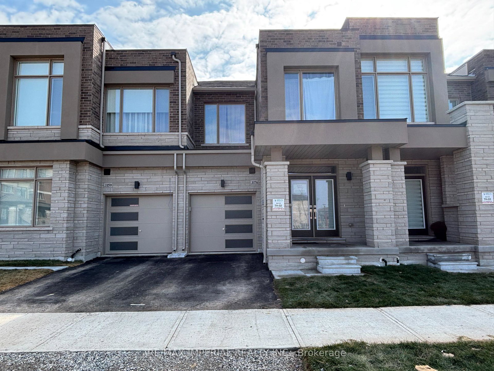 1176-tanbark-avenue-oakville-ontario-w12867516