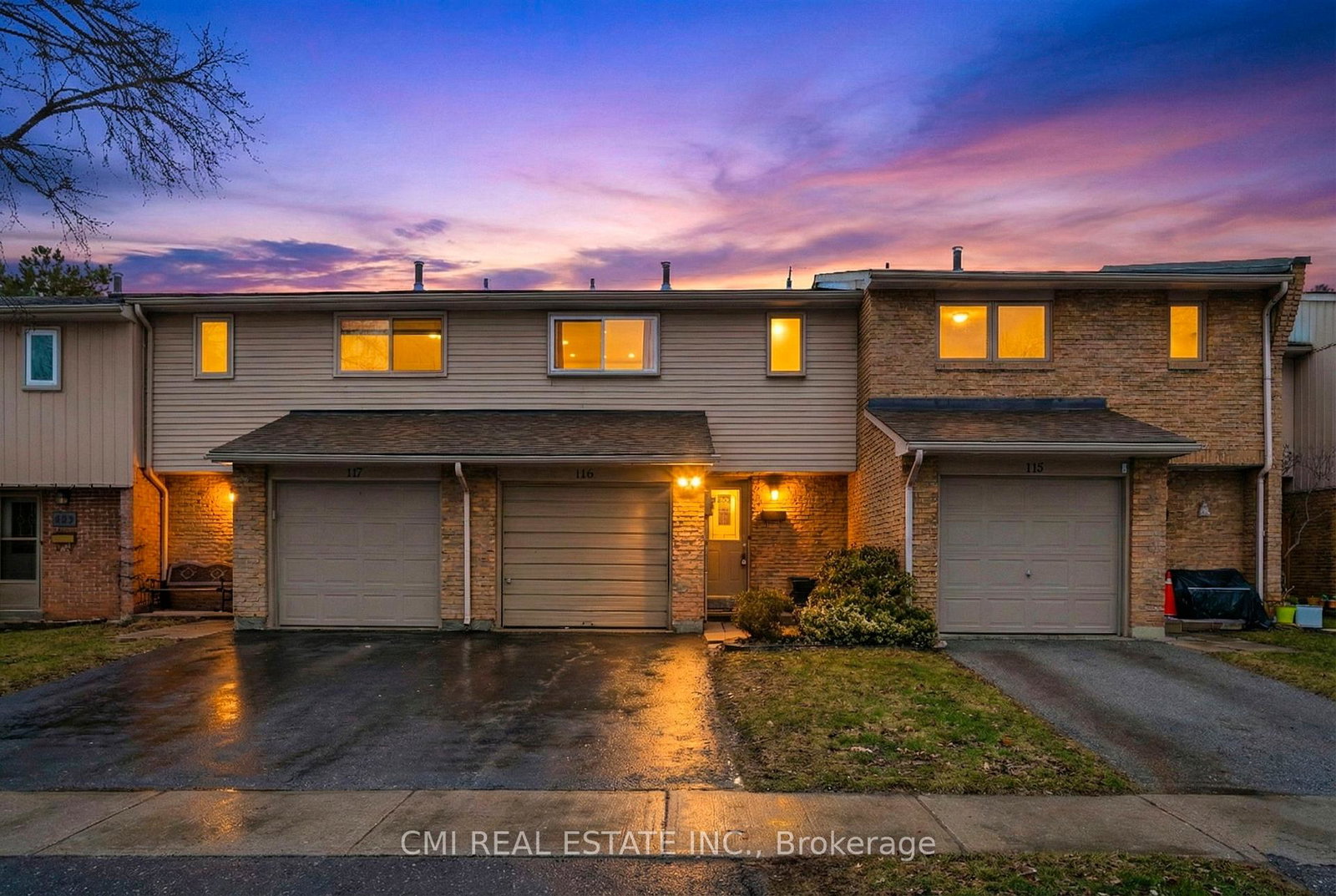 1538-lancaster-drive-oakville-ontario-w12867790