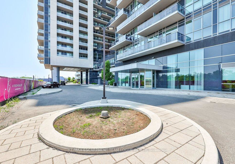 2081-fairview-street-burlington-ontario-w12867950