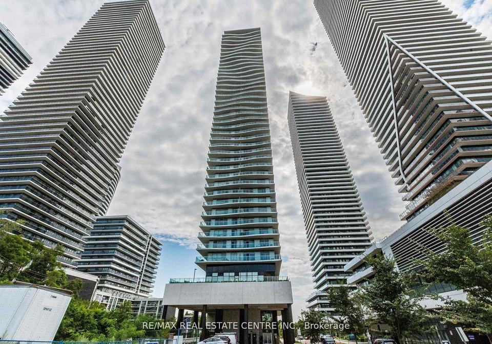 33-shore-breeze-drive-etobicoke-ontario-w12868320