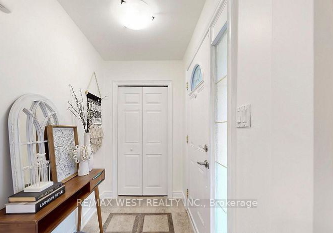 194-sewell-drive-oakville-ontario-w12868884