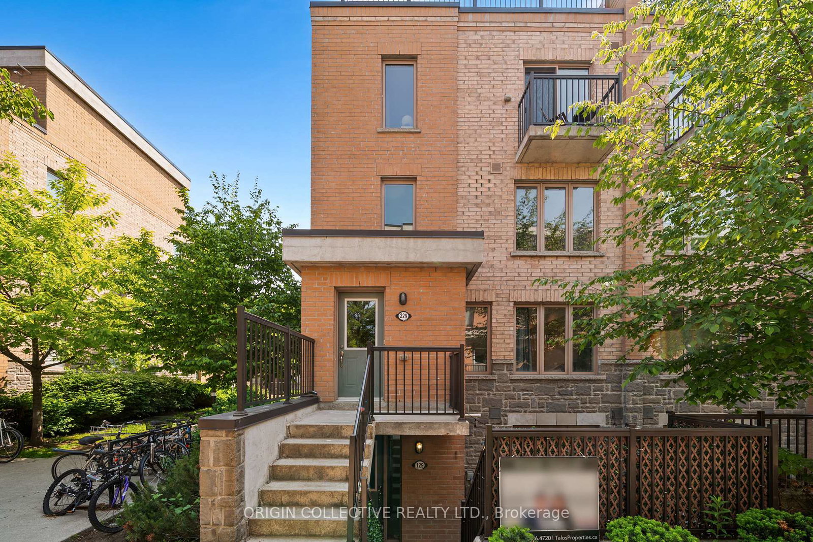 11-foundry-avenue-toronto-ontario-w12869270