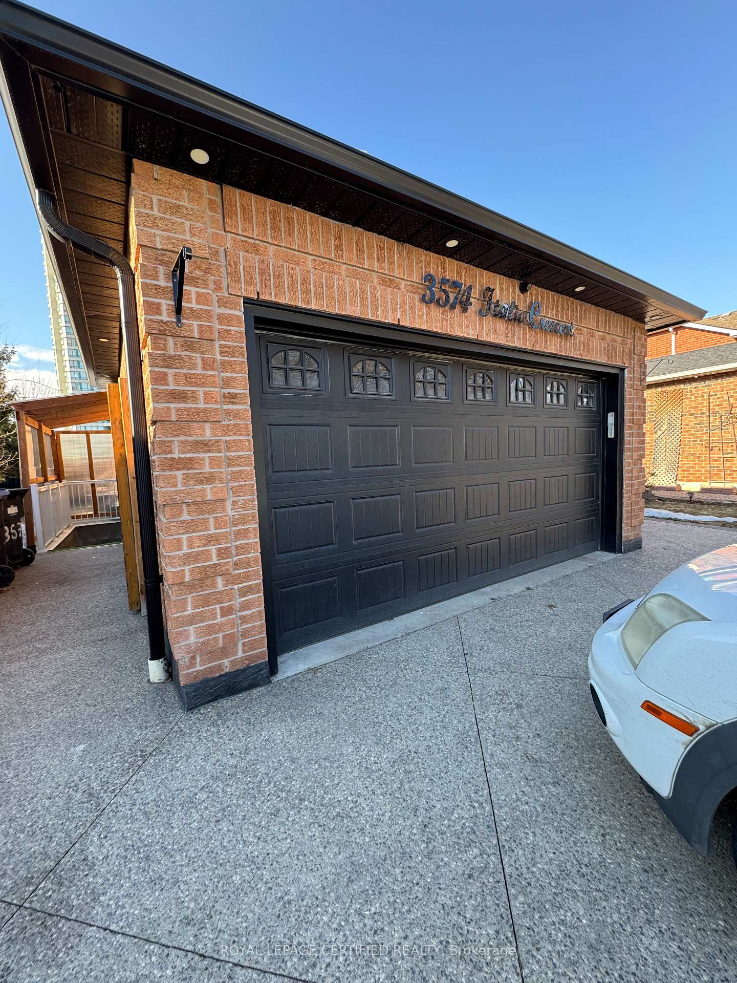 3574-italia-crescent-mississauga-ontario-w12869336