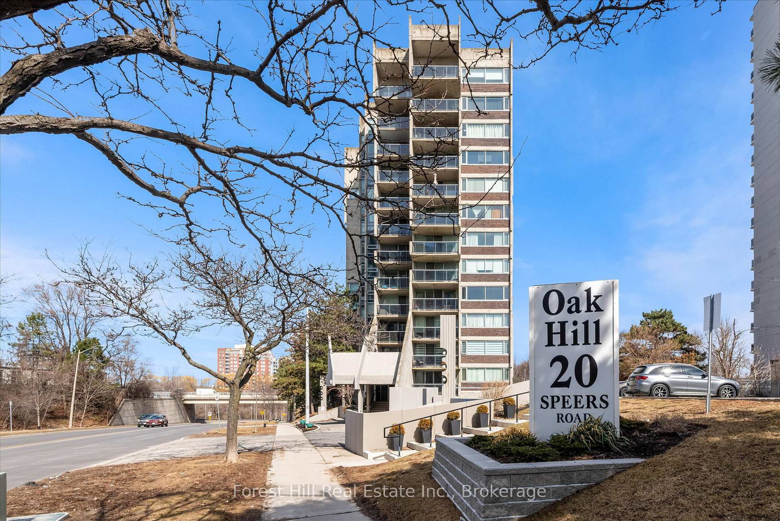 20-speers-road-oakville-ontario-w12869590