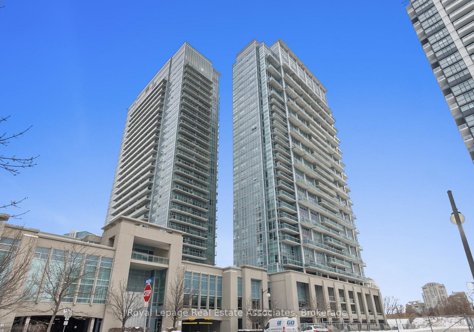 155-legion-road-n-etobicoke-ontario-w12869692