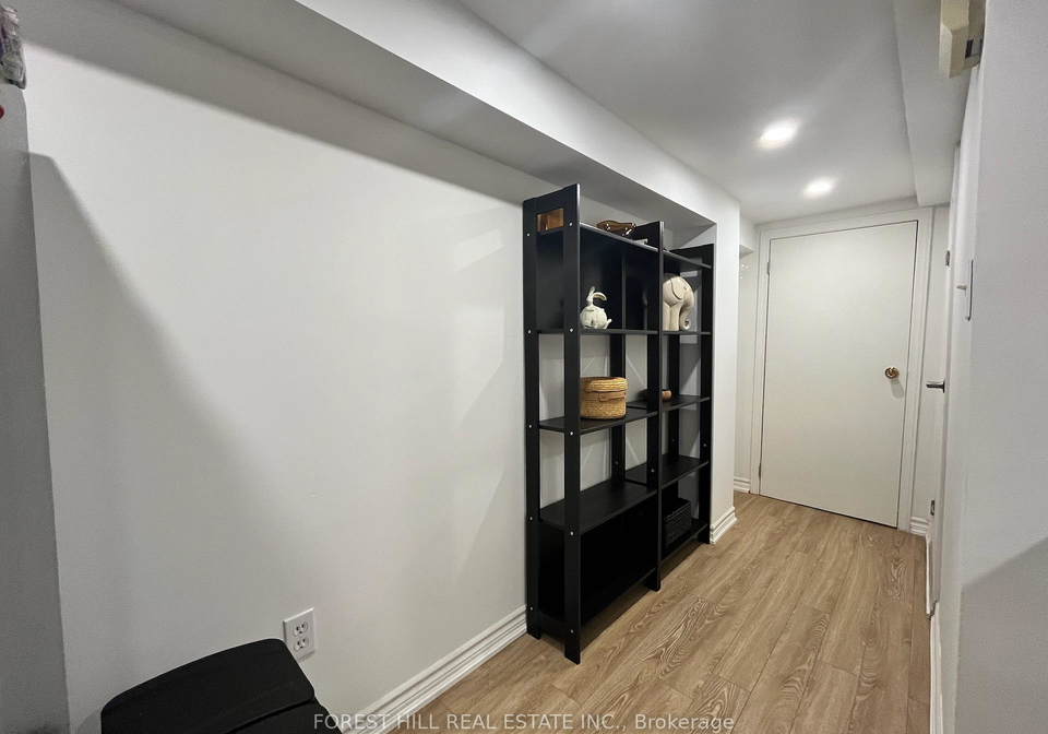960-briar-hill-avenue-north-york-ontario-w12869718