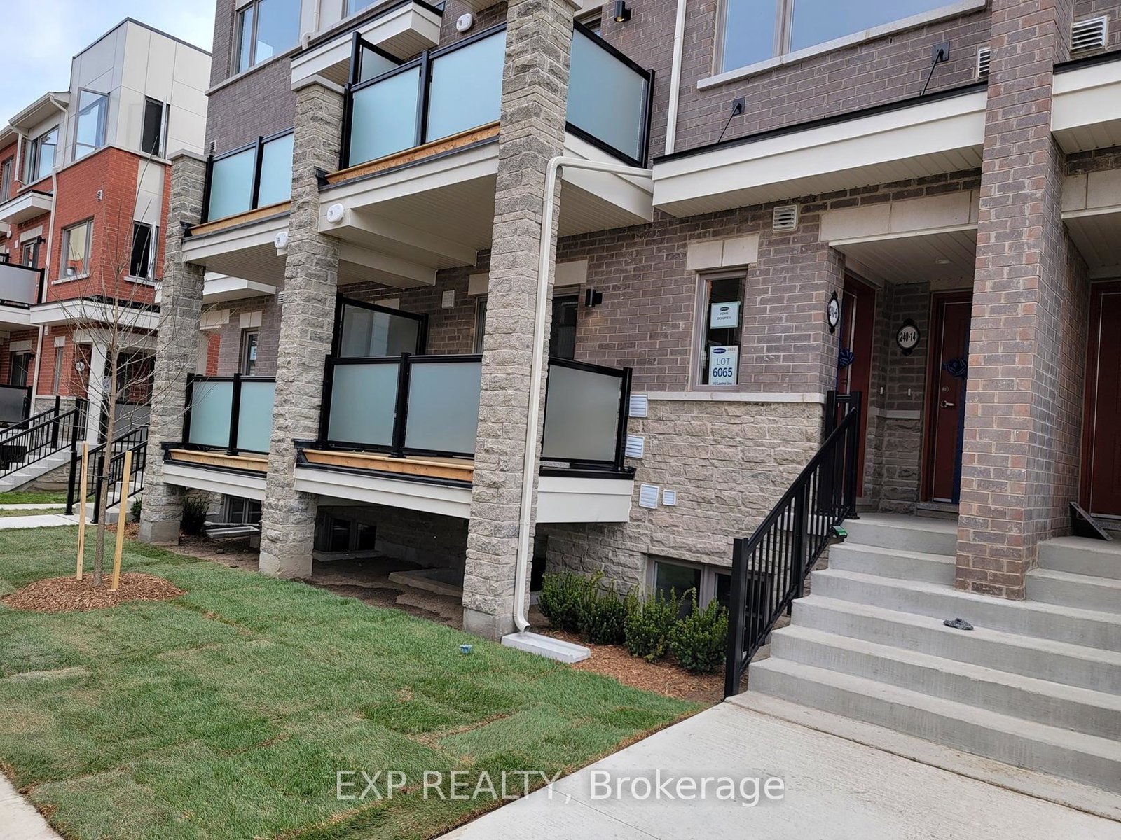 240-lagerfeld-drive-brampton-ontario-w12870048