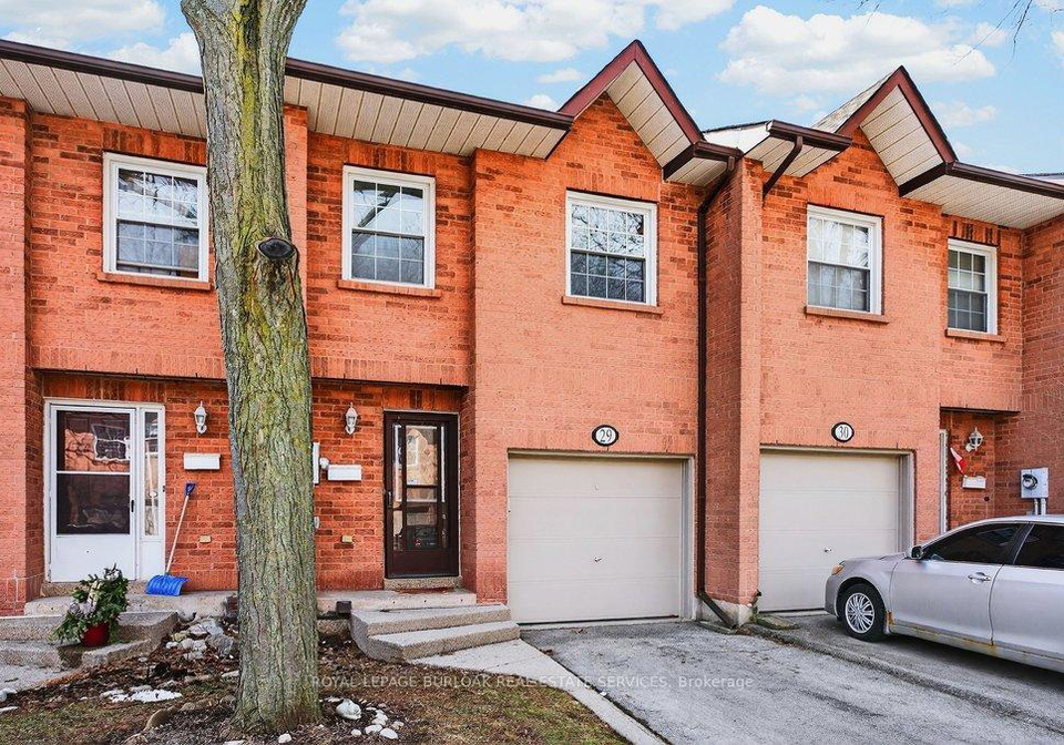 2004-glenada-crescent-oakville-ontario-w12870396