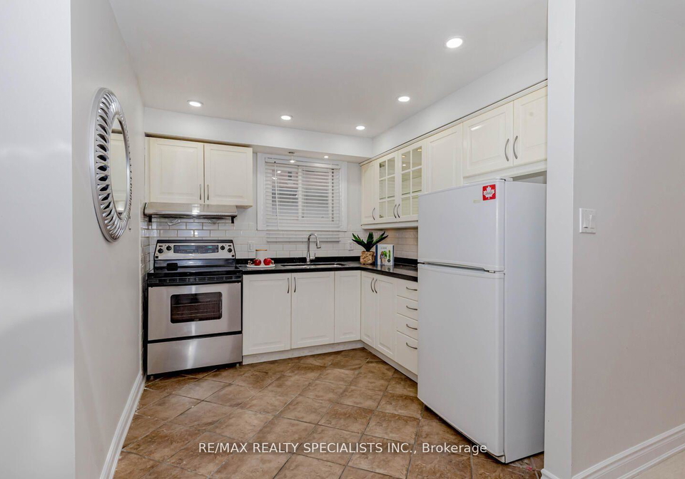 39-seaborn-road-brampton-ontario-w12870464