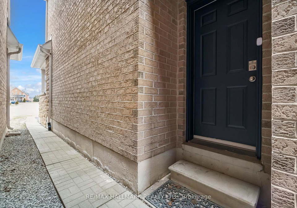 12-hadfield-circle-brampton-ontario-w12871578