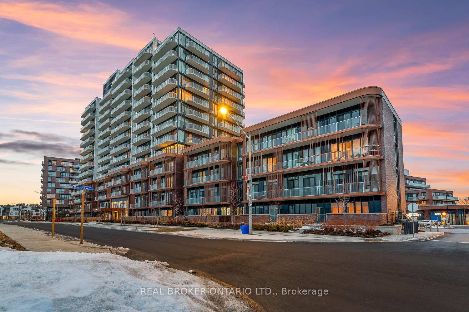 220-missinnihe-way-mississauga-ontario-w12871646
