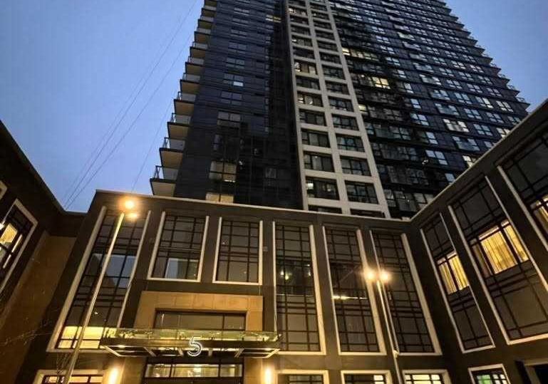 5-mabelle-avenue-etobicoke-ontario-w12871672