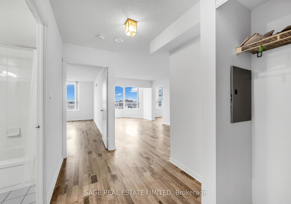 135-hillcrest-avenue-mississauga-ontario-w12871922