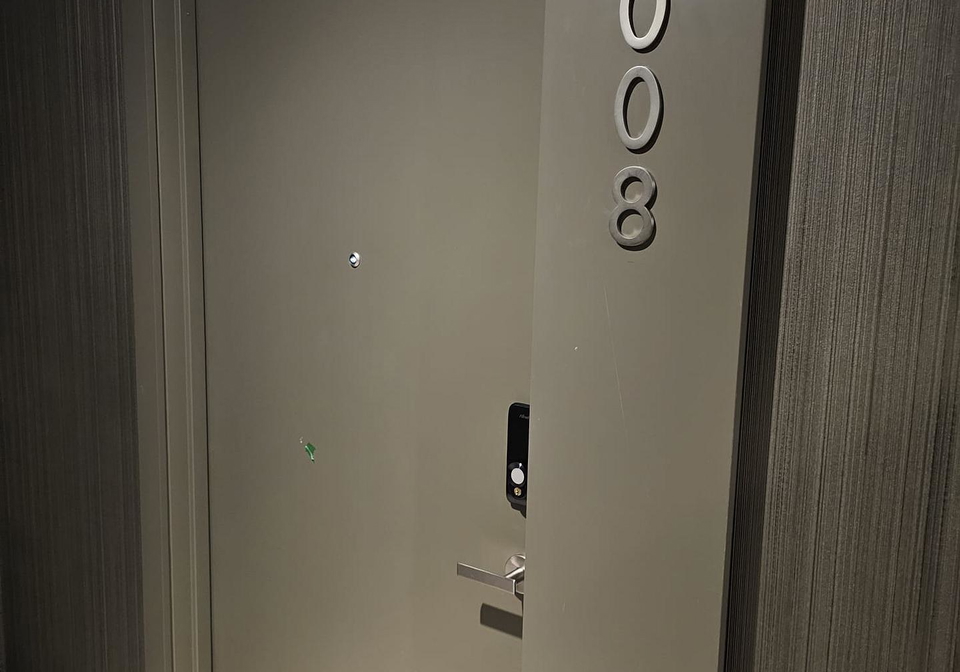 448-burnhamthorpe-road-w-mississauga-ontario-w12871950
