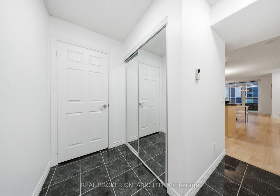 5233-dundas-street-w-etobicoke-ontario-w12871980