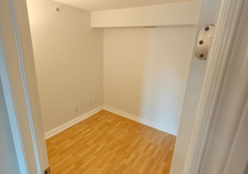 1800-walkers-line-burlington-ontario-w12872730