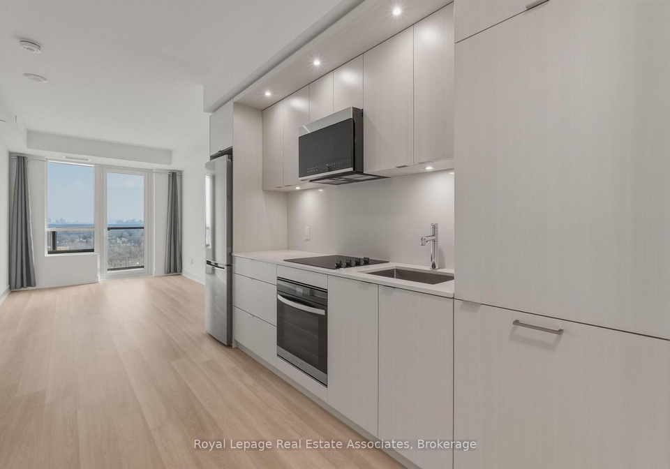 60-central-park-roadway-etobicoke-ontario-w12872826