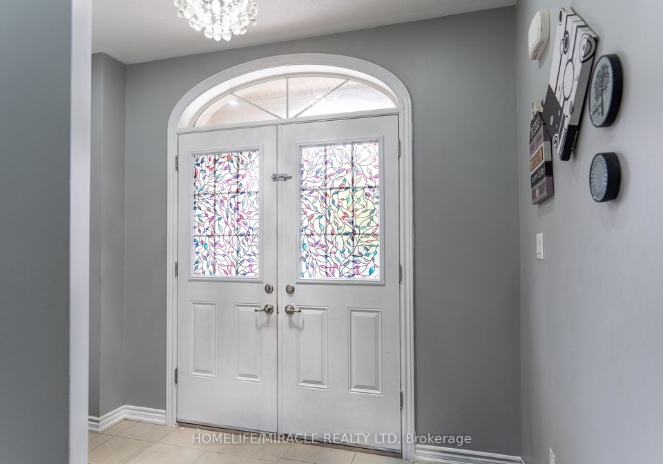 11-magical-road-brampton-ontario-w12873114