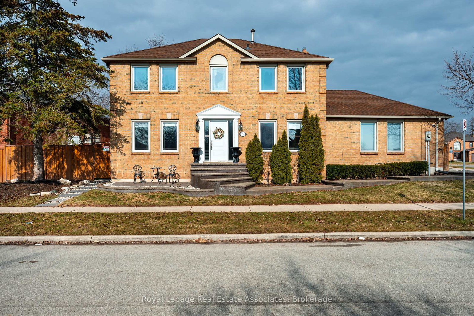 133-mayla-drive-oakville-ontario-w12873202