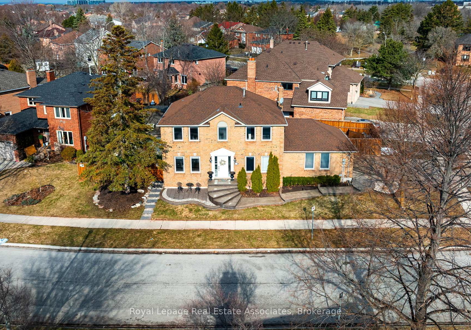 133-mayla-drive-oakville-ontario-w12873202
