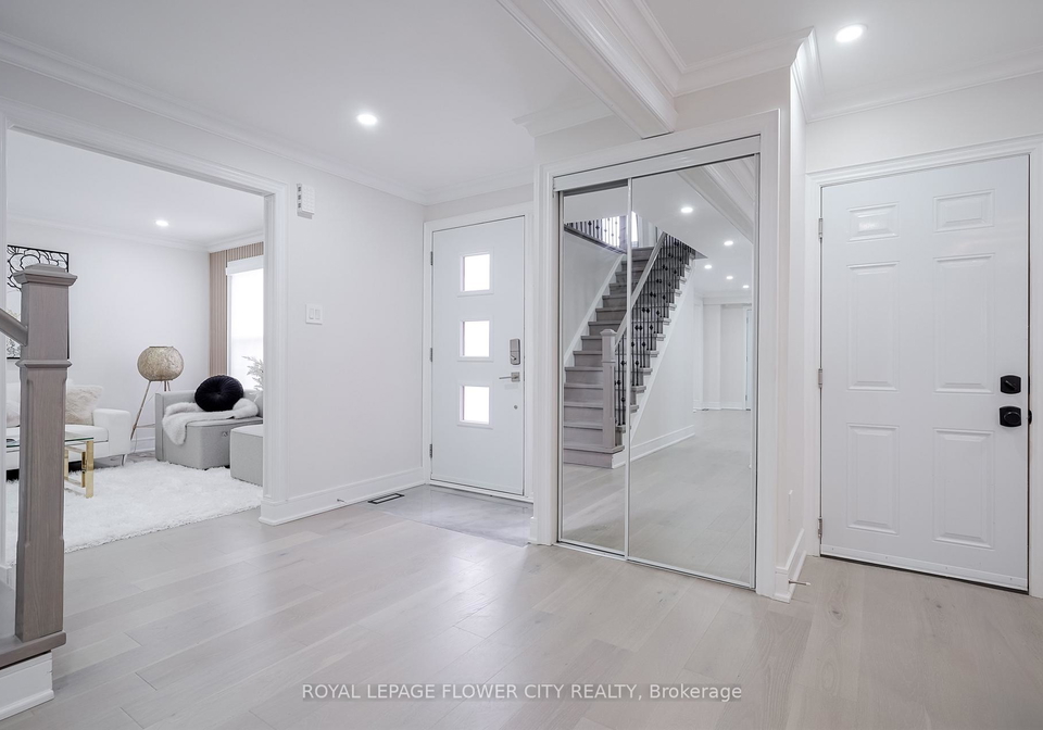 56-nantucket-crescent-brampton-ontario-w12873212