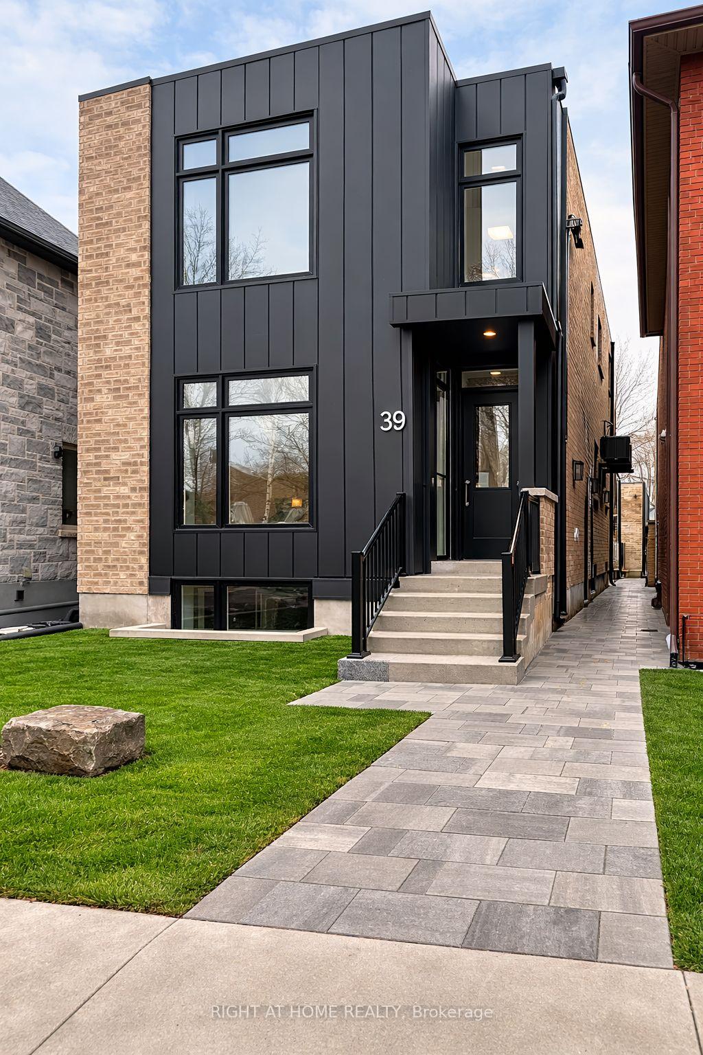 39-fifteenth-street-etobicoke-ontario-w12873268