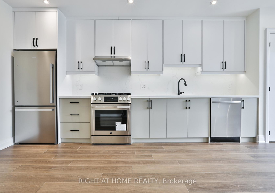 39-fifteenth-street-etobicoke-ontario-w12873268