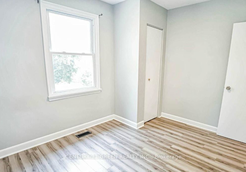 124-mcmurchy-avenue-s-brampton-ontario-w12873570