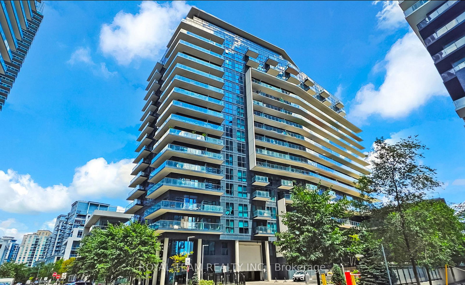 39-annie-craig-drive-etobicoke-ontario-w12873698