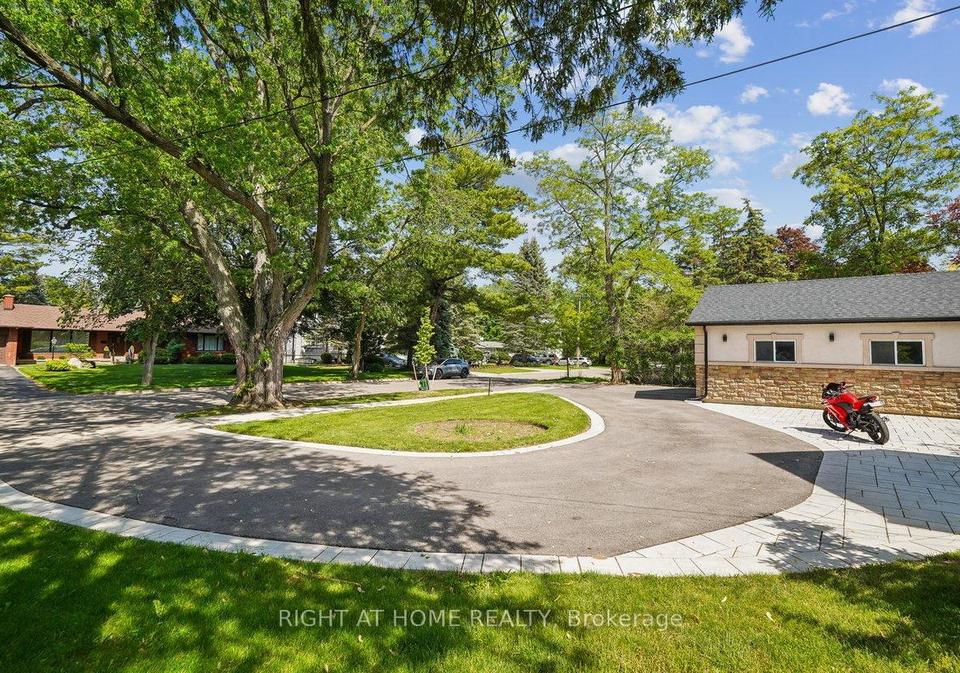 2090-stonehouse-crescent-mississauga-ontario-w12874118