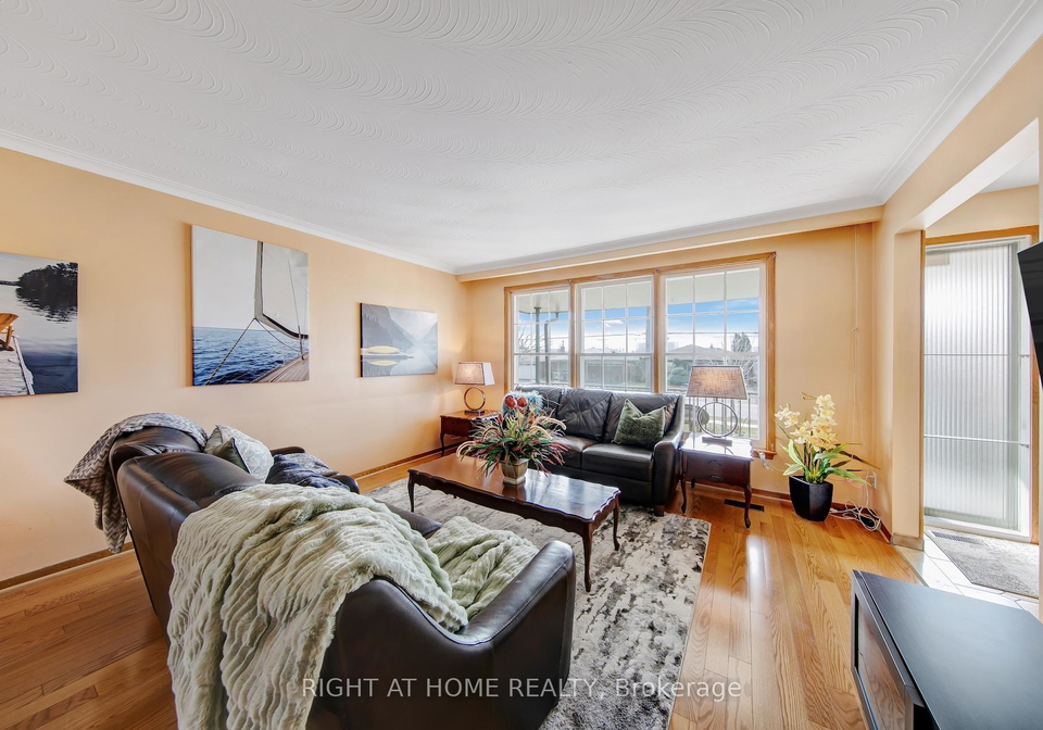 234-maple-leaf-drive-north-york-ontario-w12874178