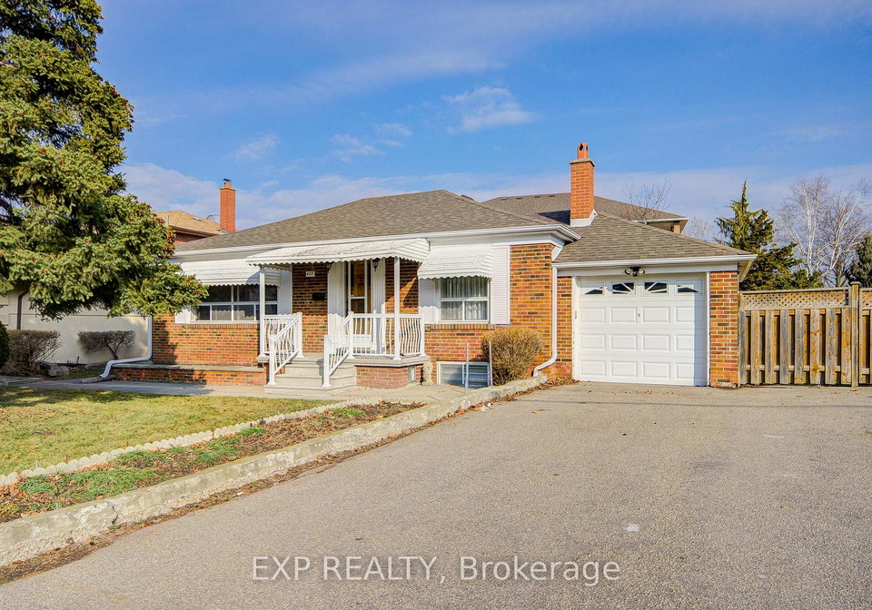 428-maple-leaf-drive-north-york-ontario-w12874242