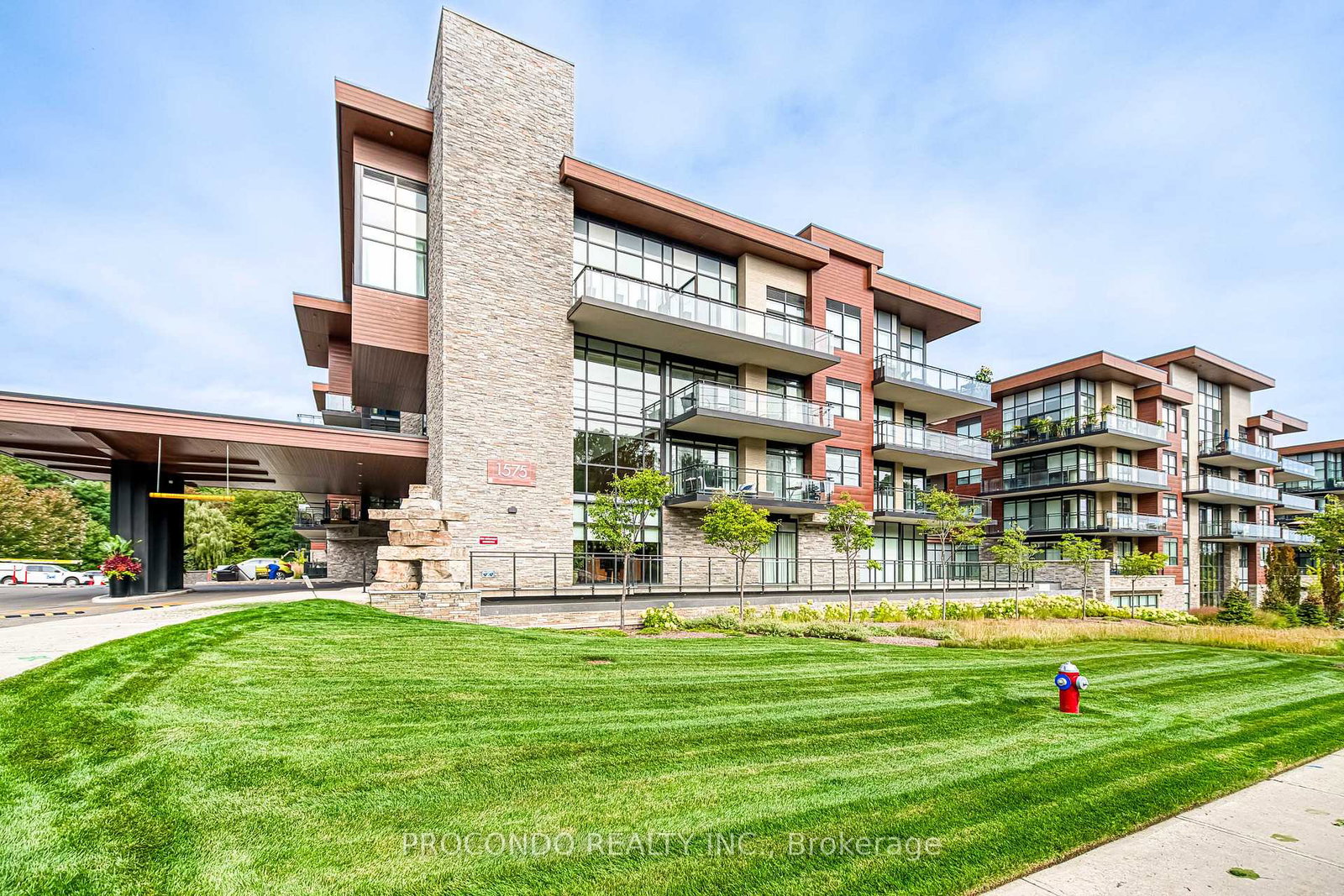 1575-lakeshore-road-w-mississauga-ontario-w12874818