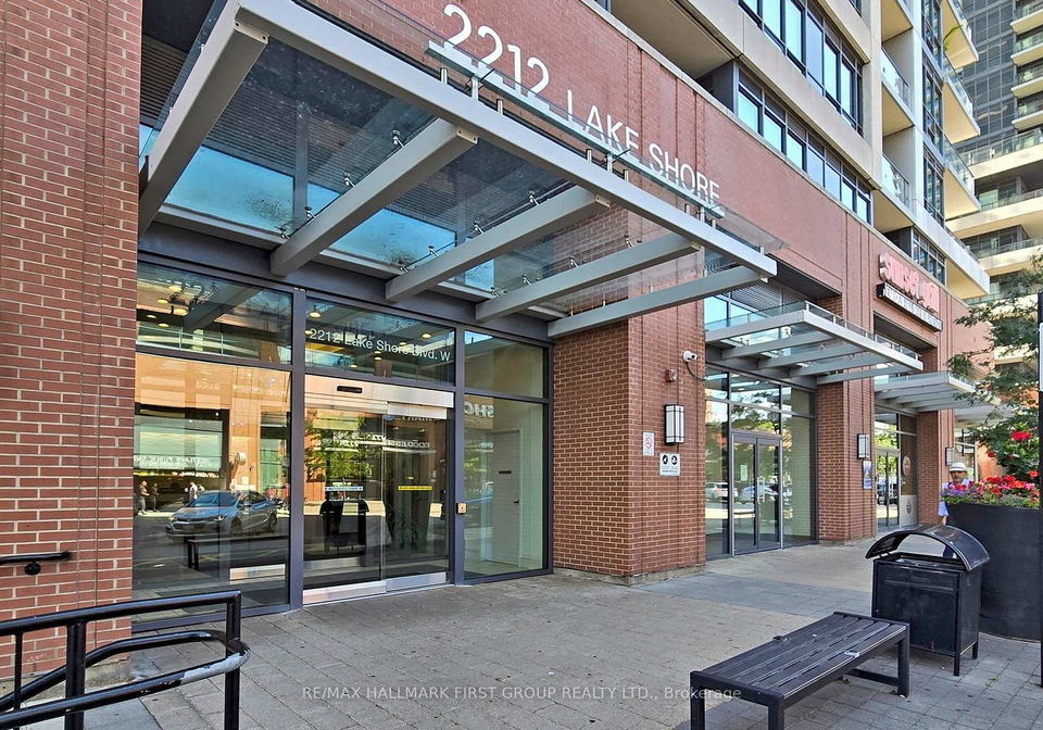 2212-lakeshore-boulevard-w-etobicoke-ontario-w12874952
