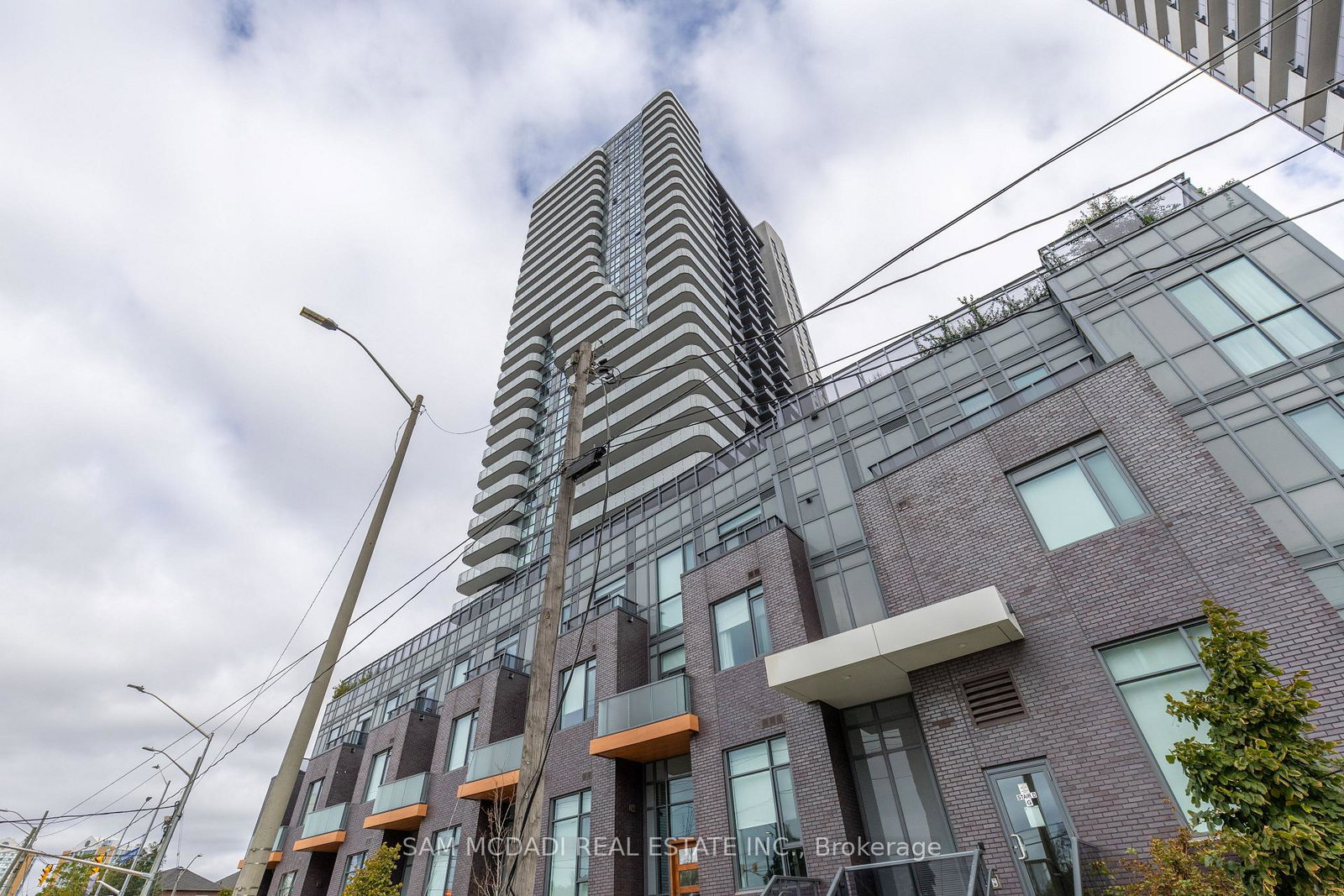 8-nahani-way-mississauga-ontario-w12874978