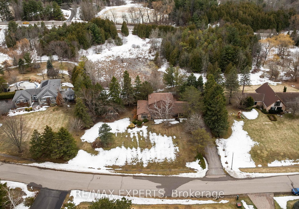 16-linn-road-caledon-ontario-w12875298