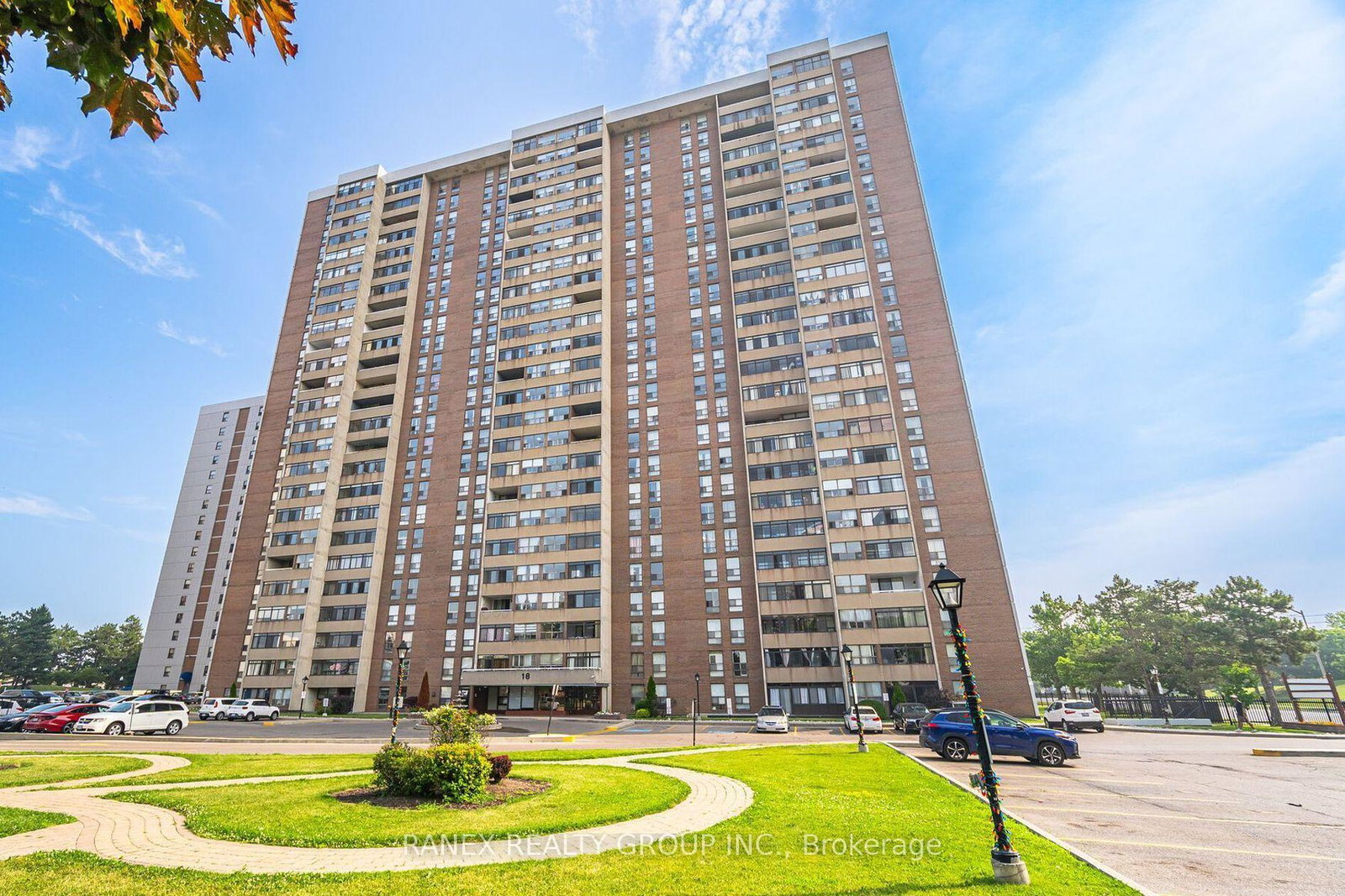 18-knightsbridge-road-brampton-ontario-w12875430