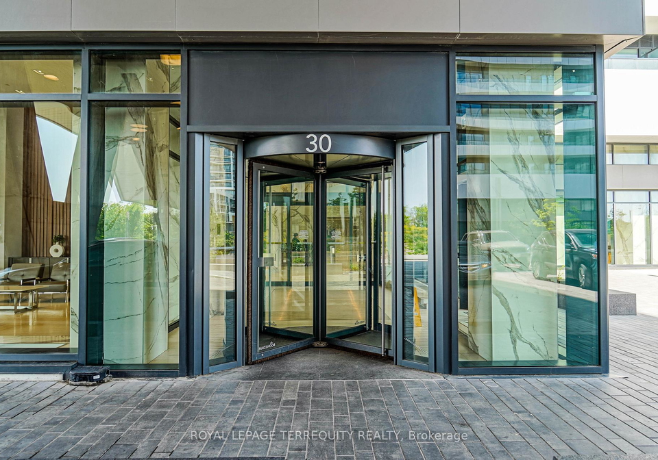 30-shore-breeze-drive-etobicoke-ontario-w12875558
