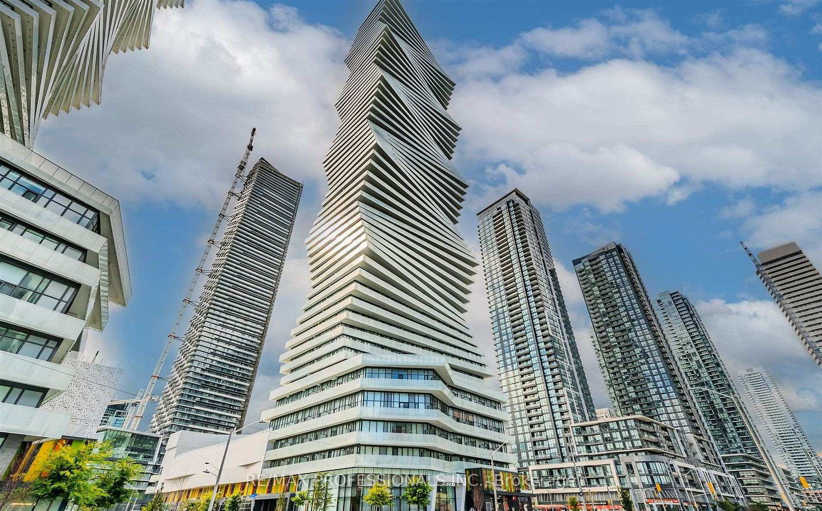 3900-confederation-parkway-mississauga-ontario-w12875688