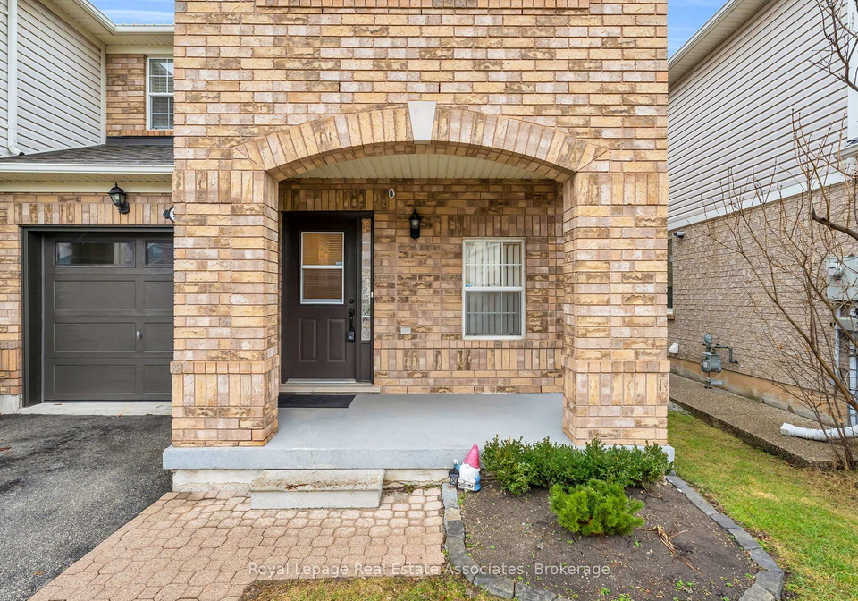 900-mckay-crescent-milton-ontario-w12875832