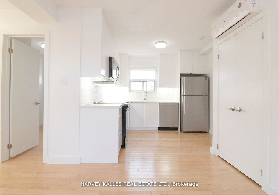 4-benson-avenue-mississauga-ontario-w12876054