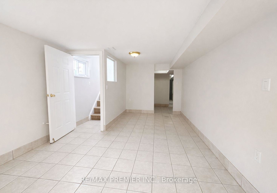 92-westhumber-boulevard-etobicoke-ontario-w12876060