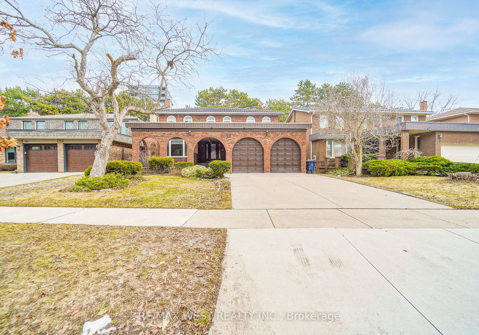 31-canterbury-crescent-etobicoke-ontario-w12876164